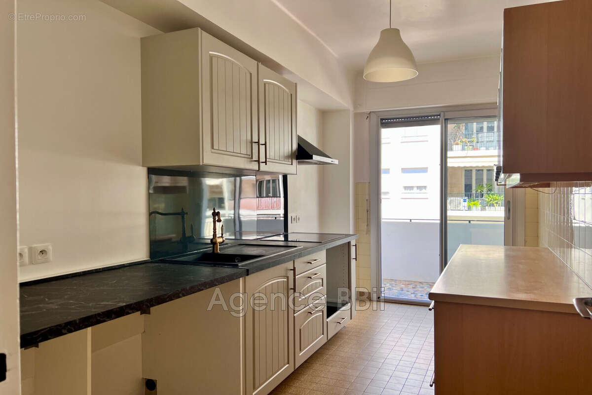 Appartement 82 m² à Nice  - photo 7