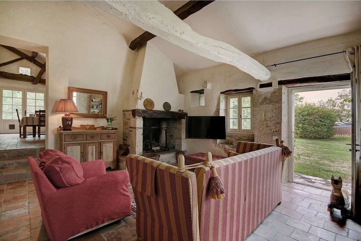 Maison à MAUVEZIN