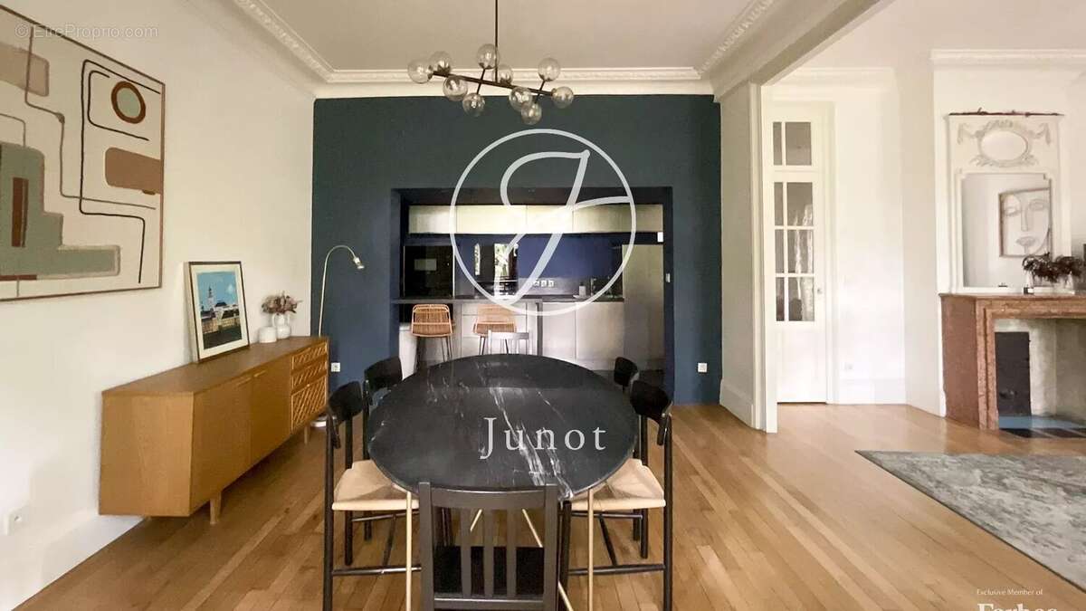 Lille - REPUBLIQUE-BEAUX ARTS - Appartement à vendre - 2 pièces - 66,22m² loi carrez - 1 chambre - Cave - photo 8
