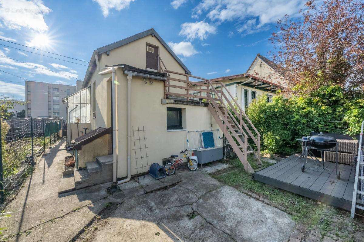 Maison à CARRIERES-SOUS-POISSY