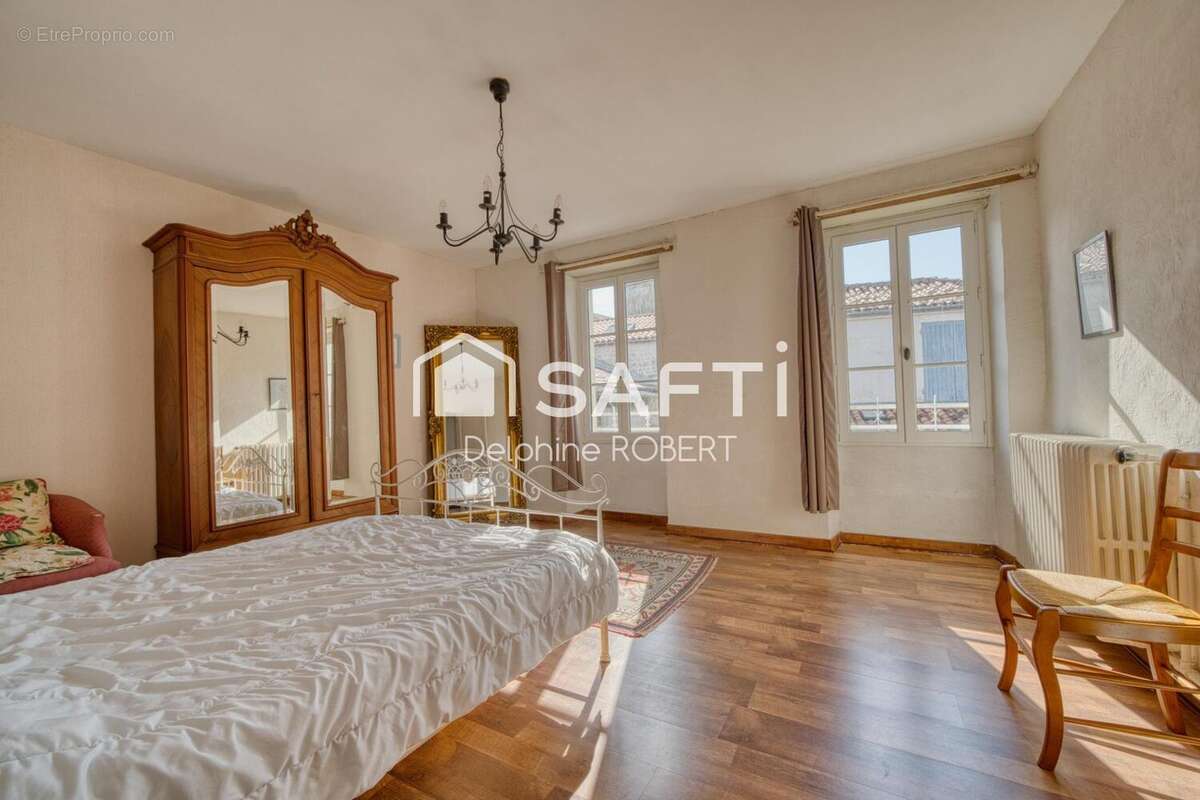 Photo 3 - Maison à SAINT-SAVINIEN