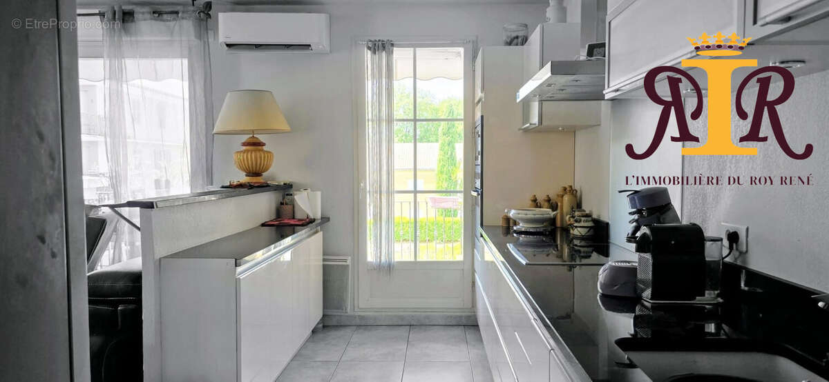 Appartement à CHATEAUNEUF-LE-ROUGE