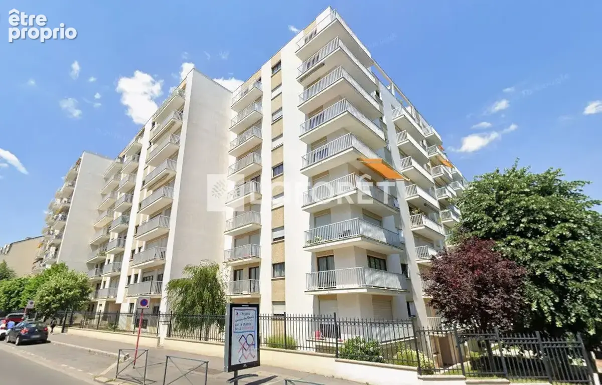 Centre ville. Au calme. PARKING EN SOUS-SOL, cave - photo 10