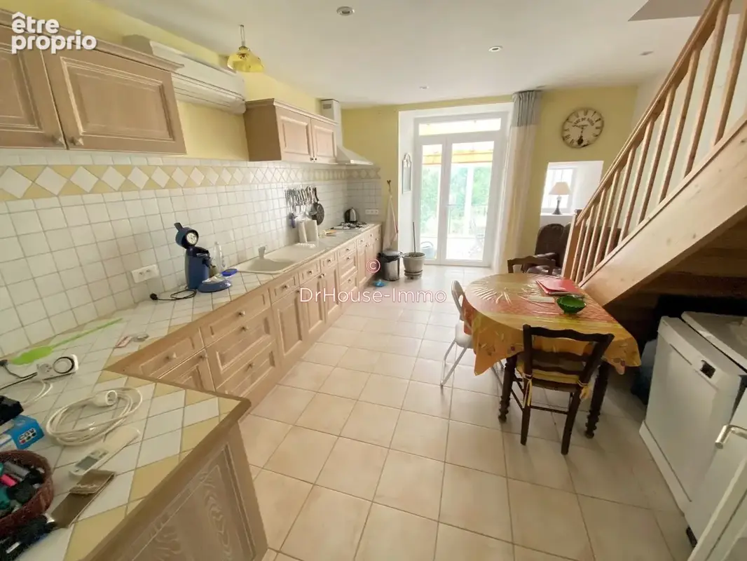 Maison 84 m² à Mayres  - photo 4