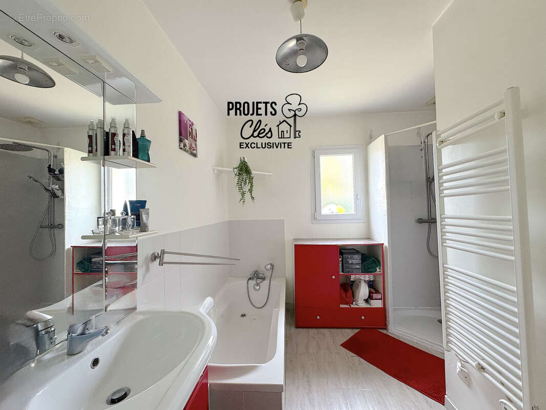 Maison à LE GIROUARD