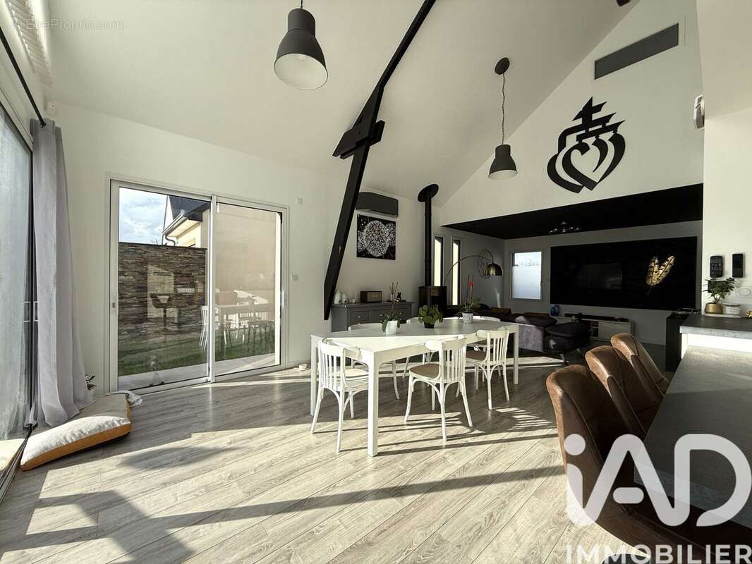 Photo 5 - Maison à SAINT-LAMBERT-LA-POTHERIE