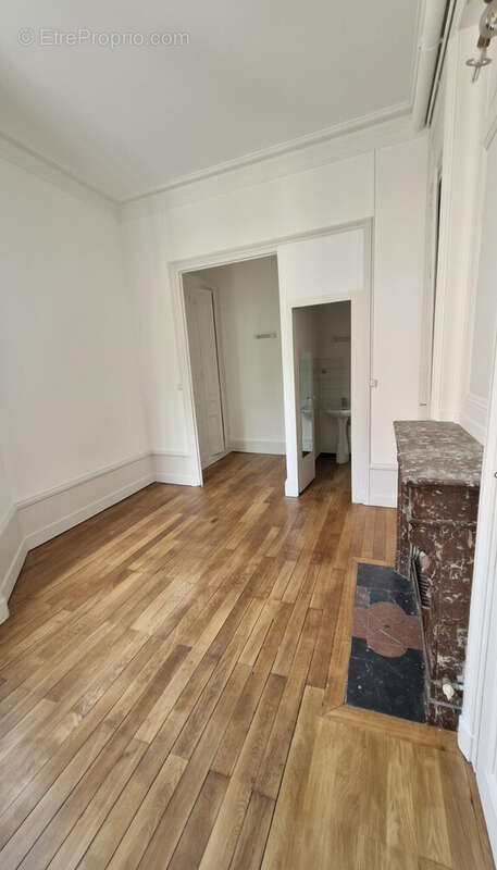 Appartement 75 m² à Lyon-1e  - photo 8