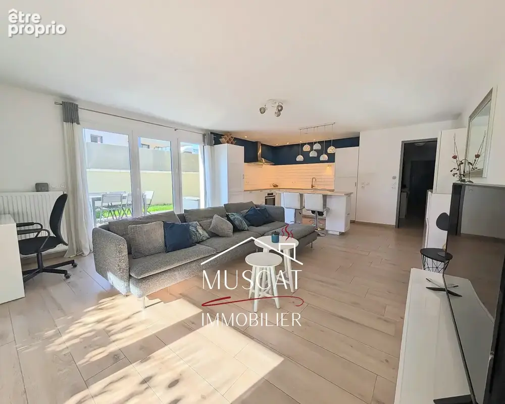 LA VERPILLIERE - Appartement Type 3 - 71.45m2 - Jardin - Garage - Cellier - photo 4
