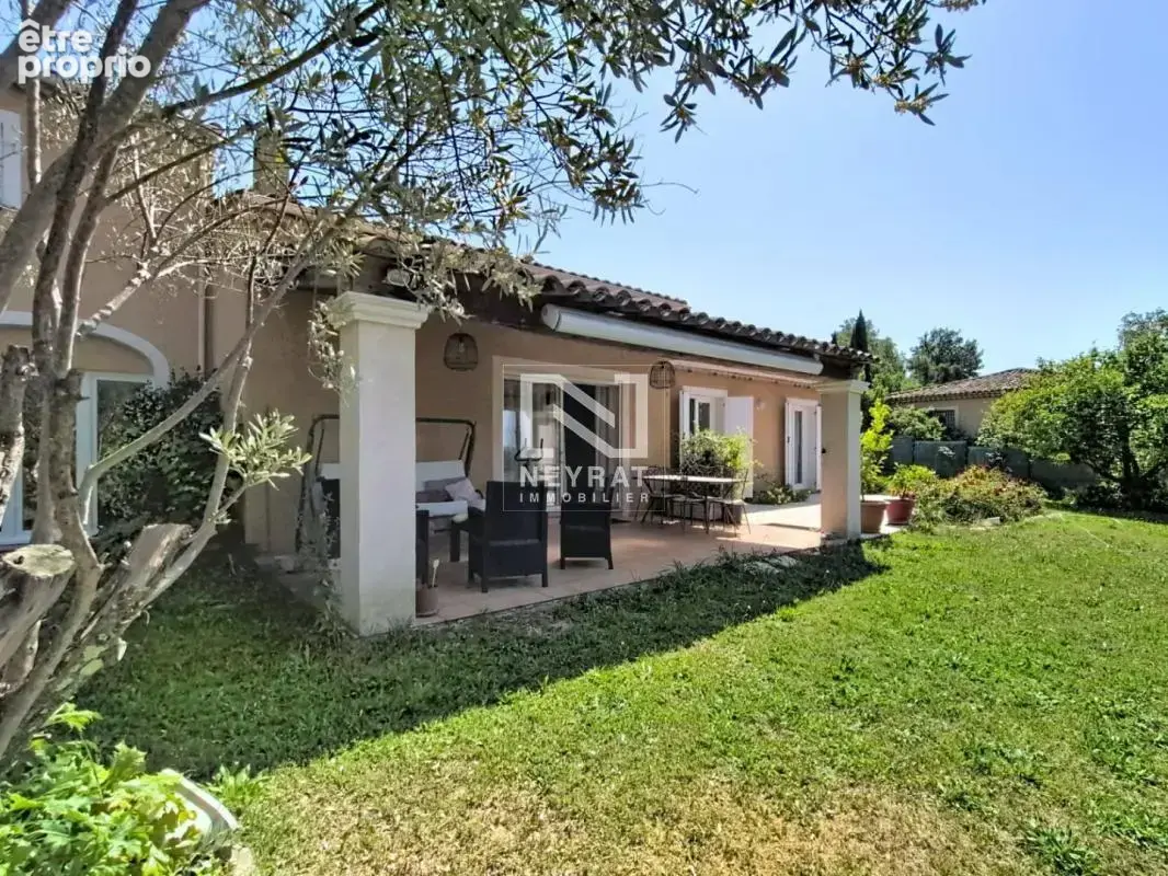Tourrettes — secteur résidentiel premium - villa de plain-pied avec superbe jardin - photo 13