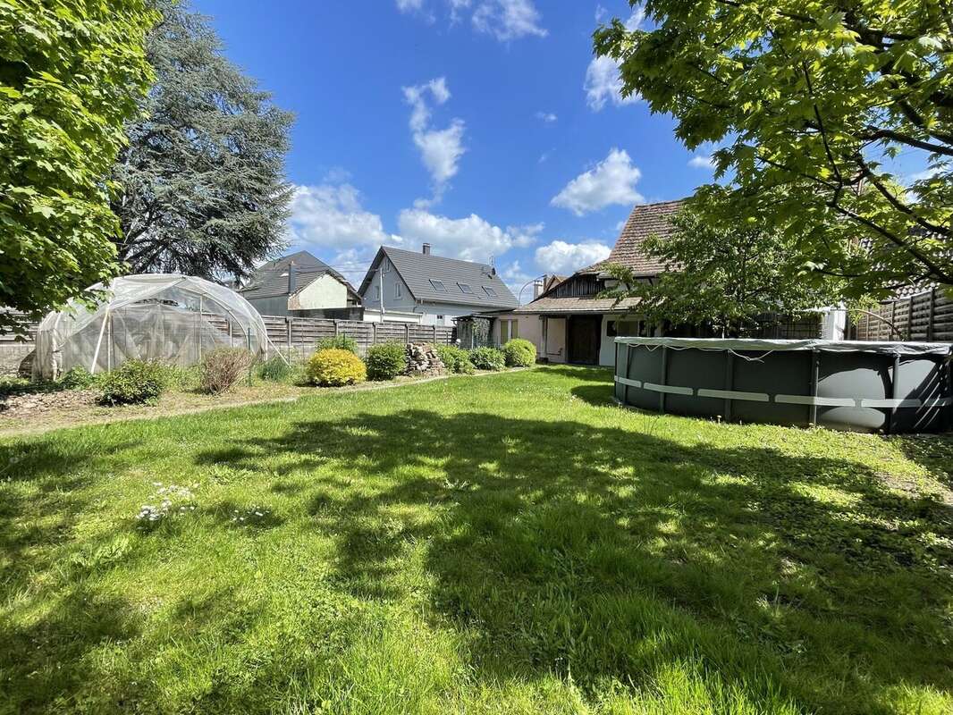 Maison à VILLAGE-NEUF