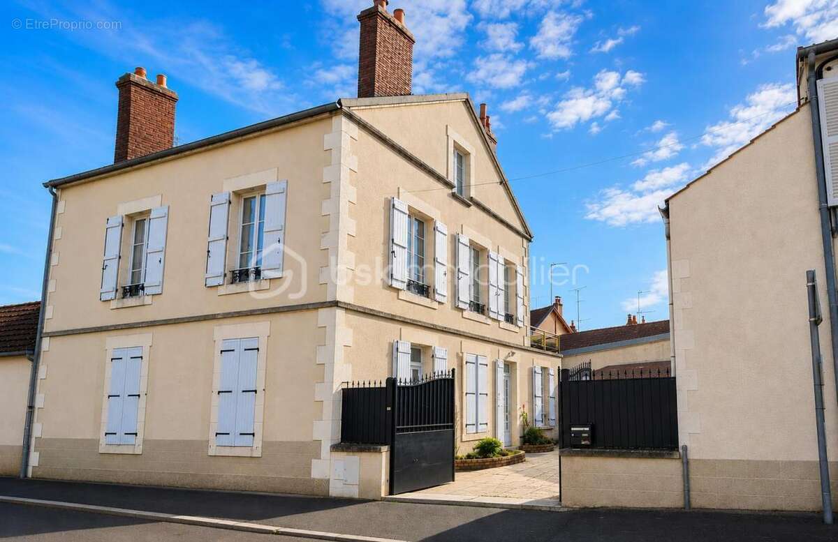 Maison à AUXERRE