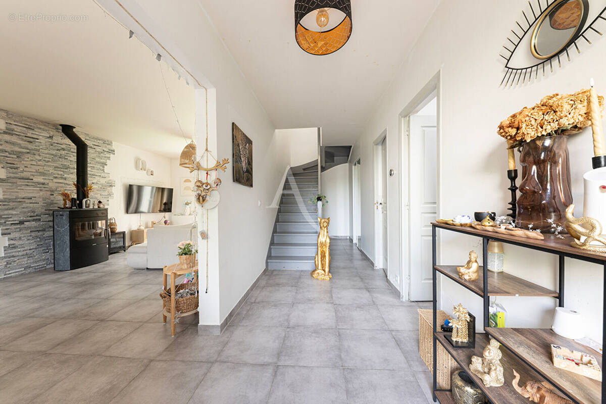 Maison à VAIRES-SUR-MARNE
