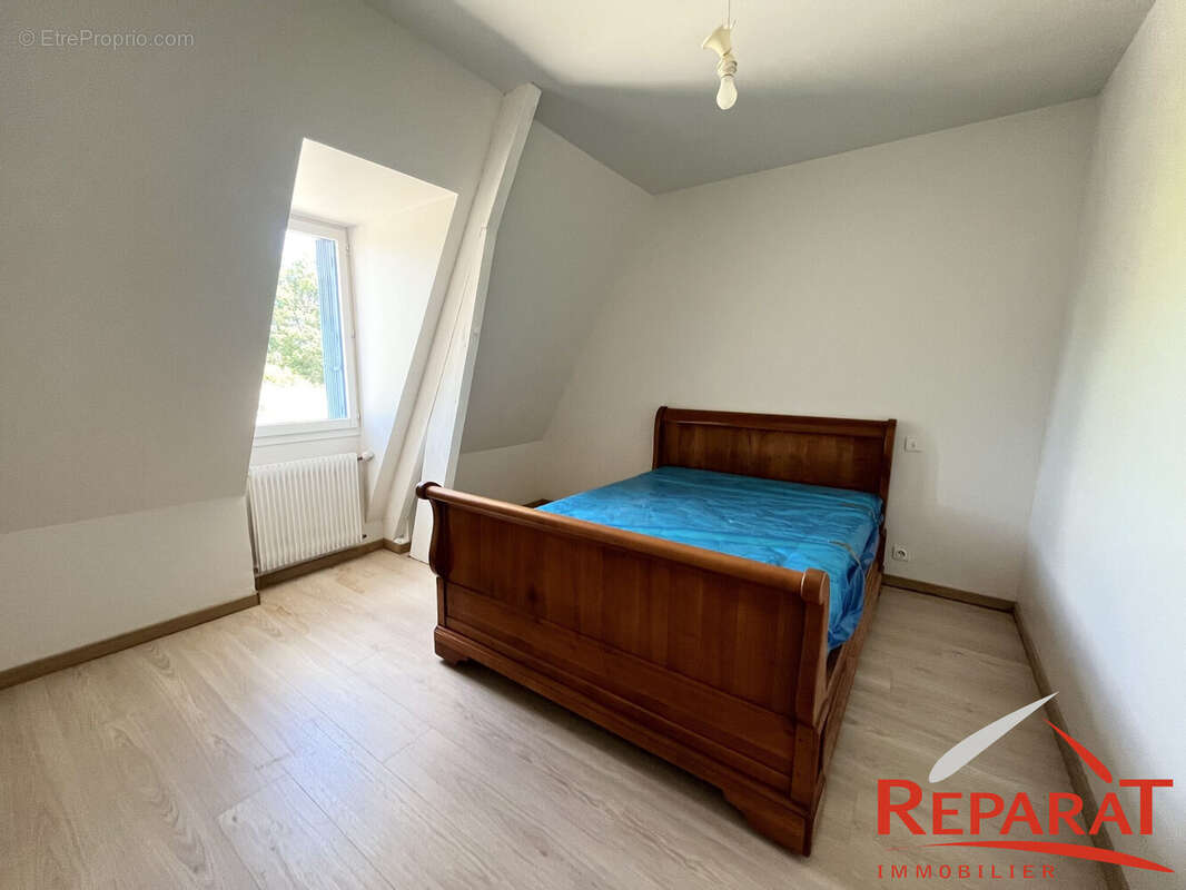 Maison à SAINT-RABIER