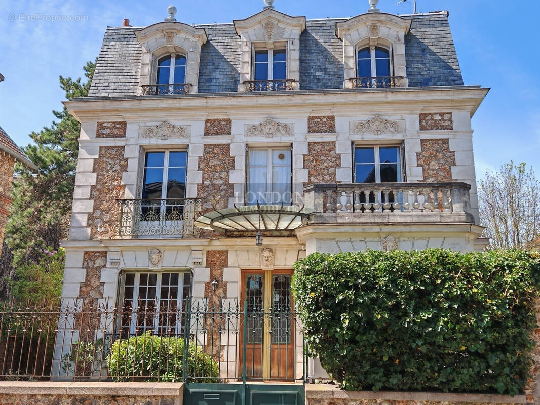 Maison à VERSAILLES
