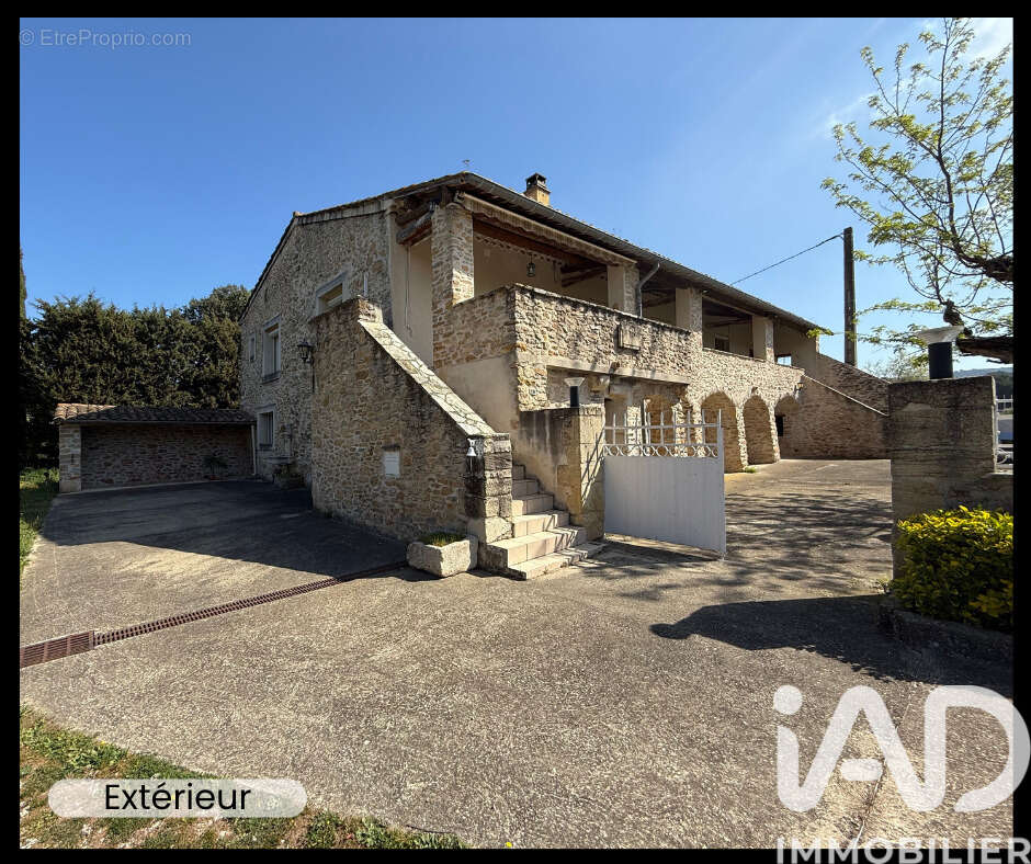 Photo 2 - Maison à BAGNOLS-SUR-CEZE