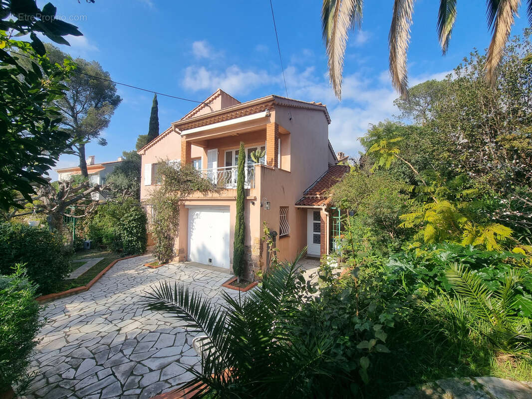 Maison à SAINT-RAPHAEL