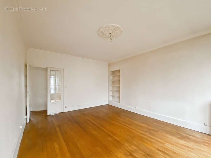 Appartement à VERSAILLES