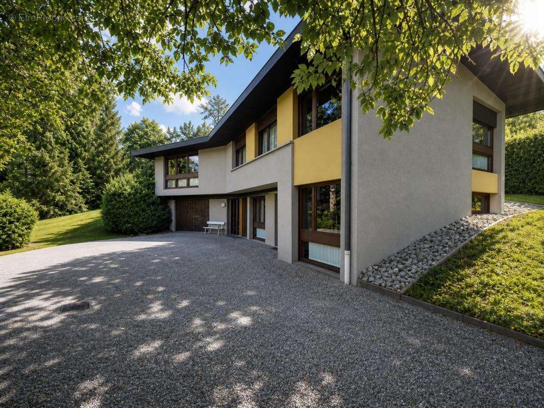 Maison d'architecte 7 pièces de 190 m² à Alby-sur-Chéran - photo 9