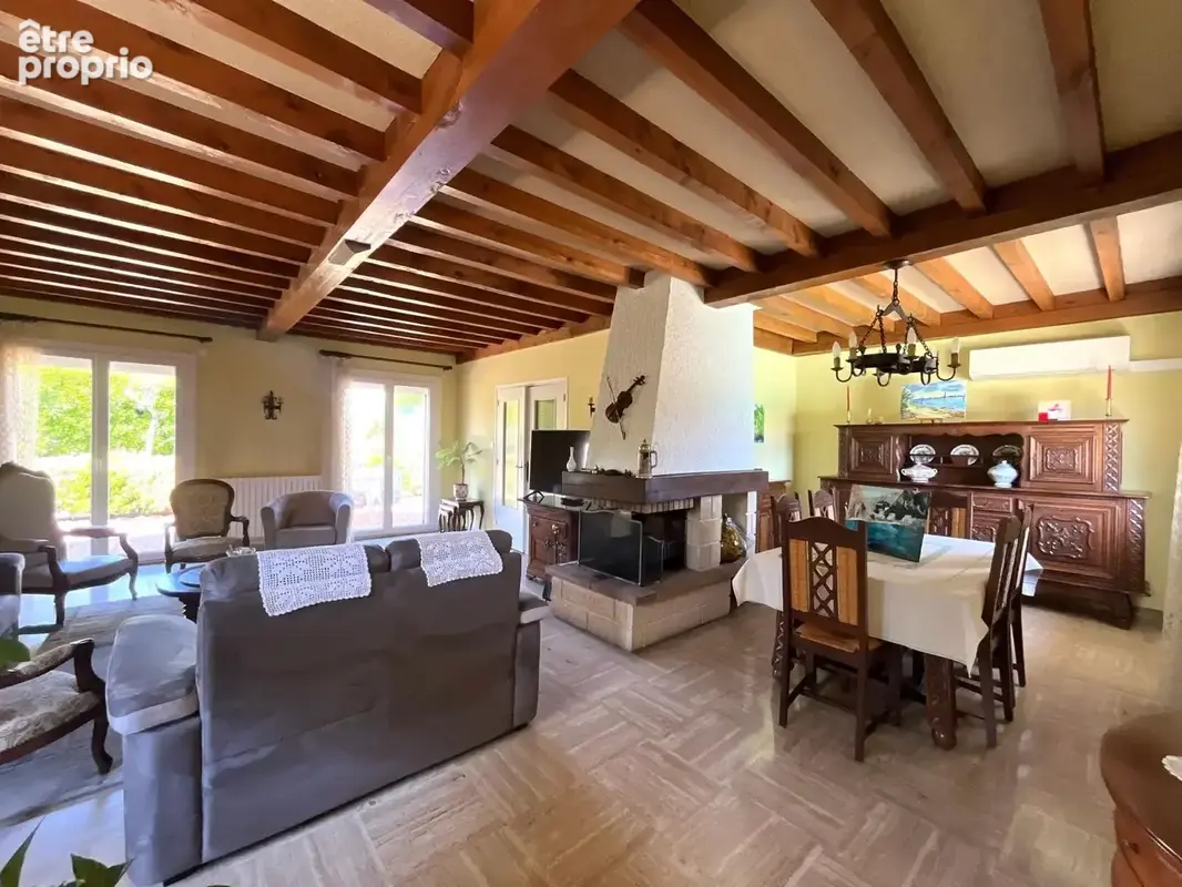 Maison familiale avec piscine, beaux volumes et fort potentiel - photo 5