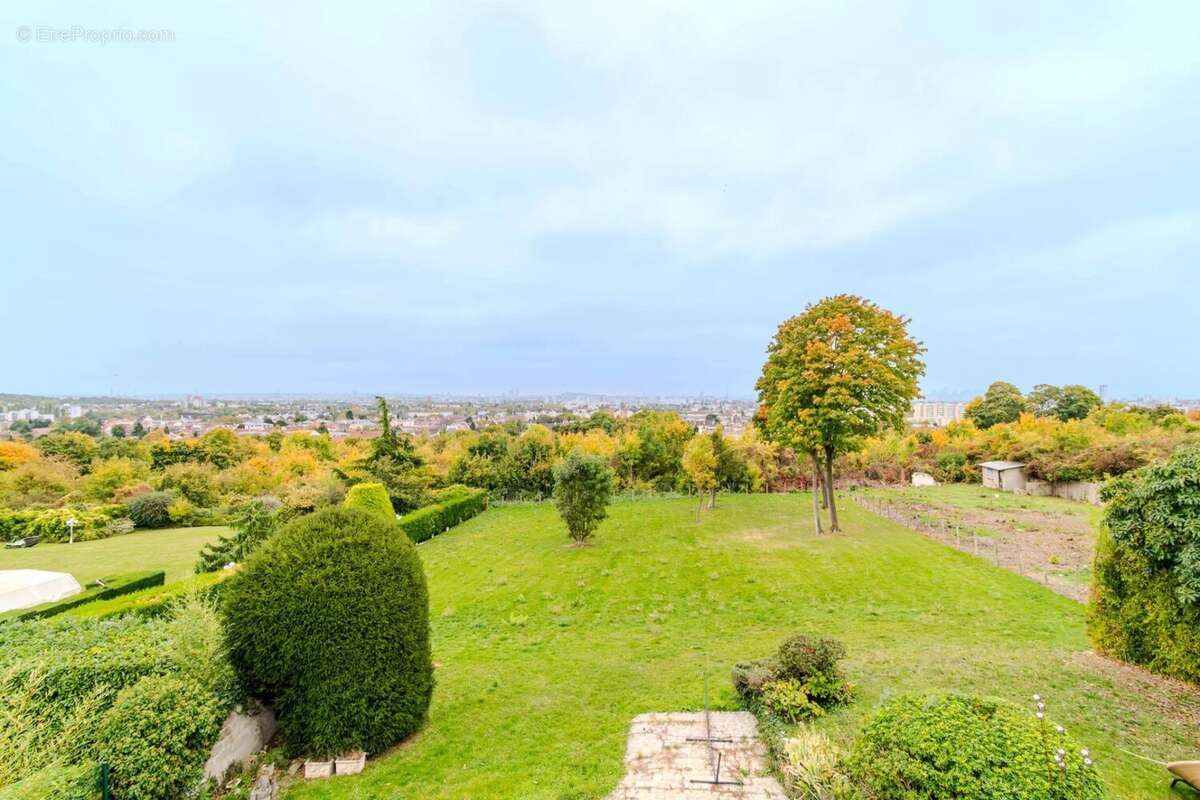Maison à DEUIL-LA-BARRE