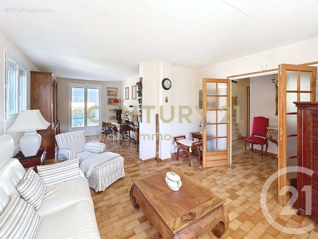 Maison à SAINT-JEAN-DE-VEDAS