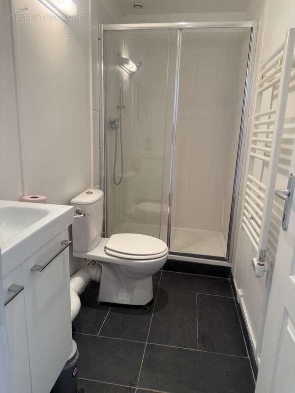 Appartement à vendre 2 pièces SAINT DENIS (93) - photo 2