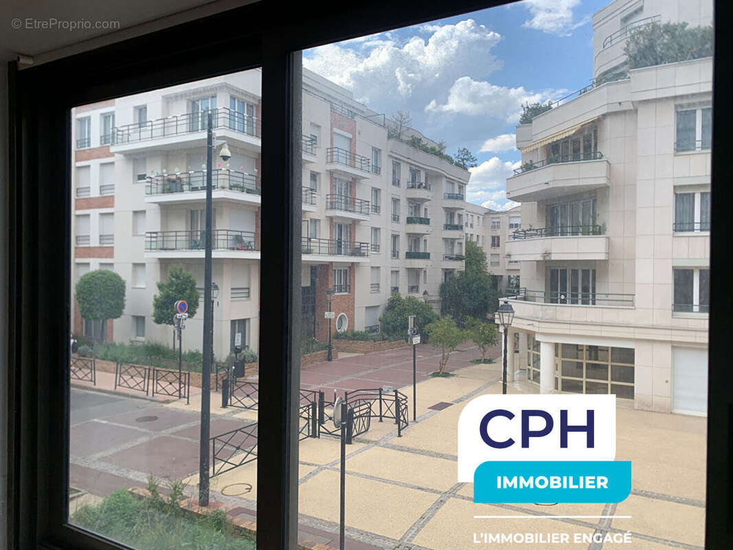 Appartement à COURBEVOIE