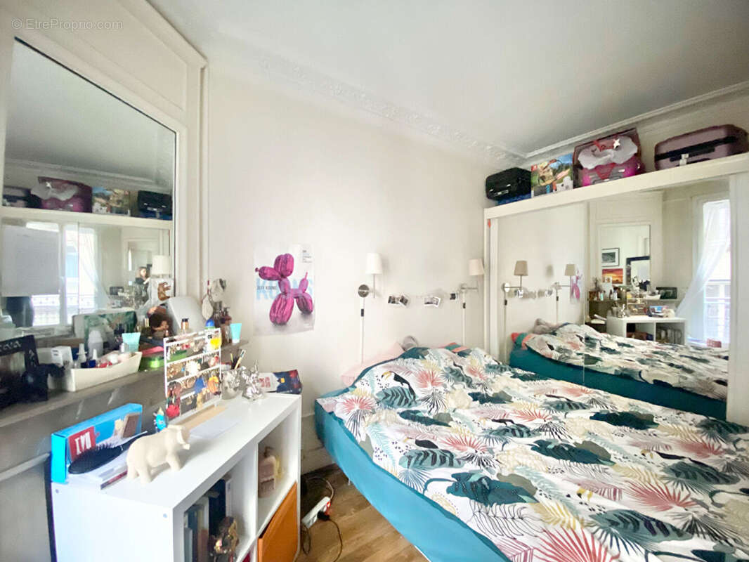 Appartement à PARIS-14E