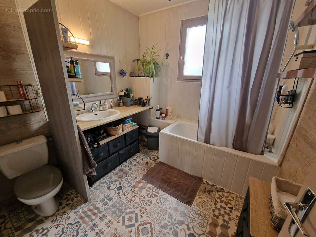 Maison à LES HERBIERS