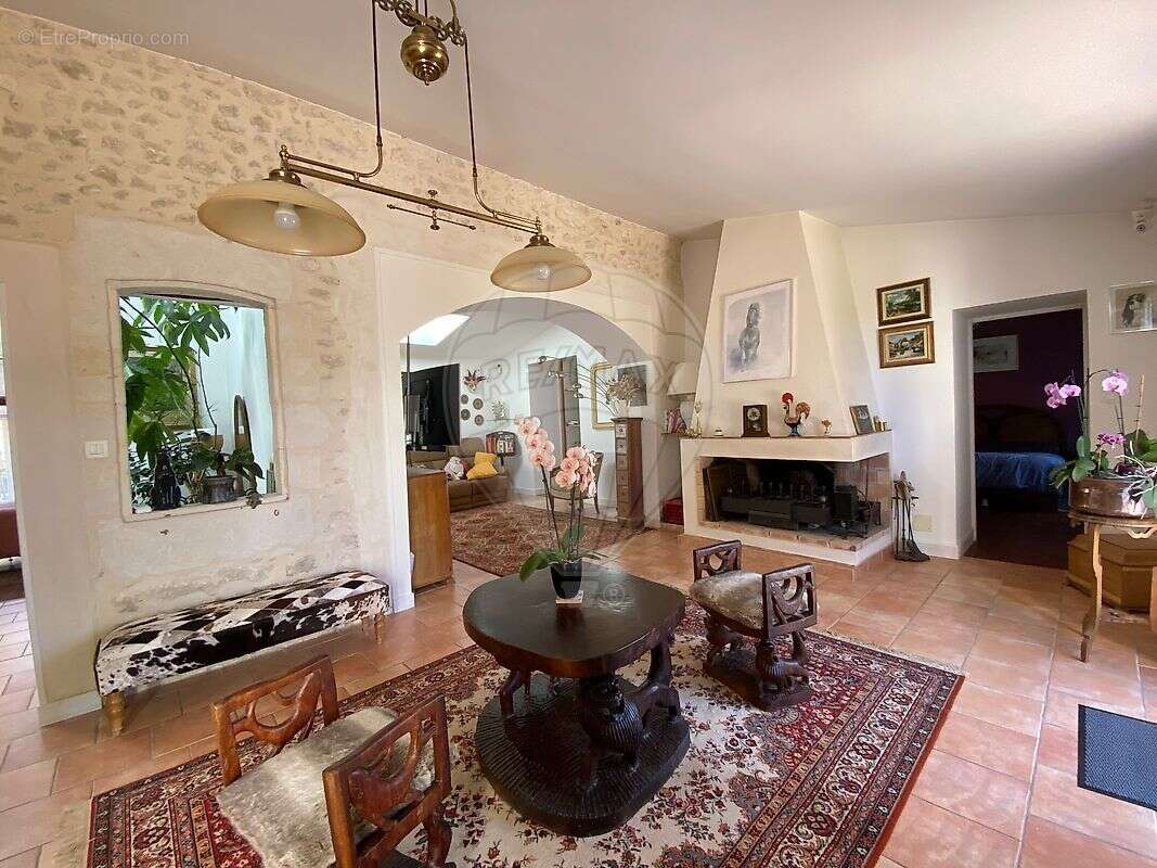 Maison à SEMUSSAC