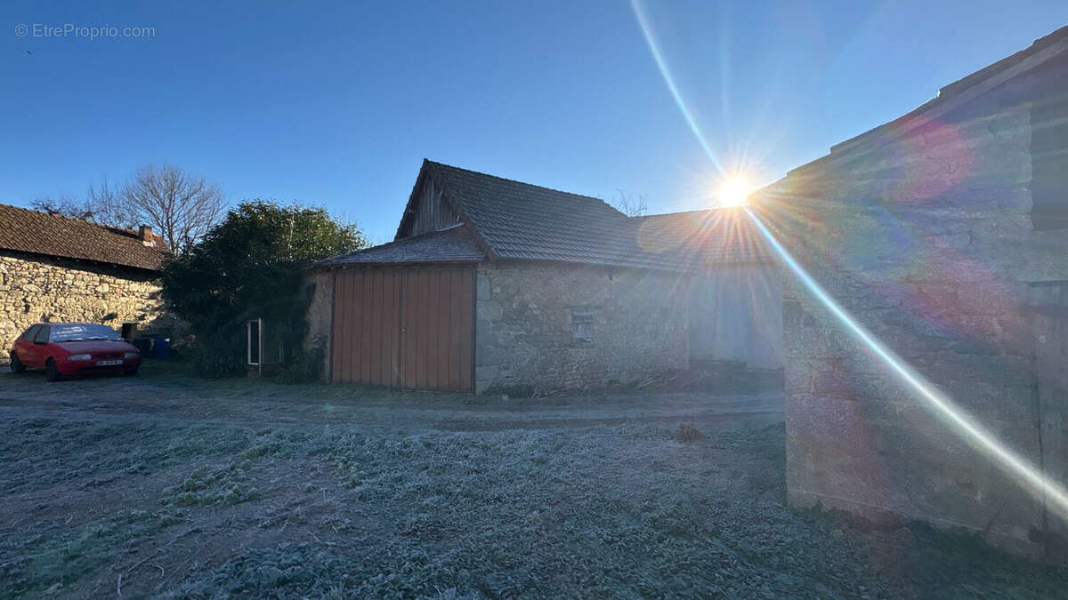 Maison 1 pièce 52 m² à vendre à Villosanges (63380) - photo 6