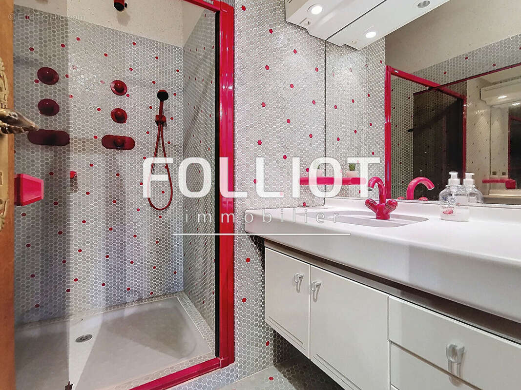 Maison à JULLOUVILLE