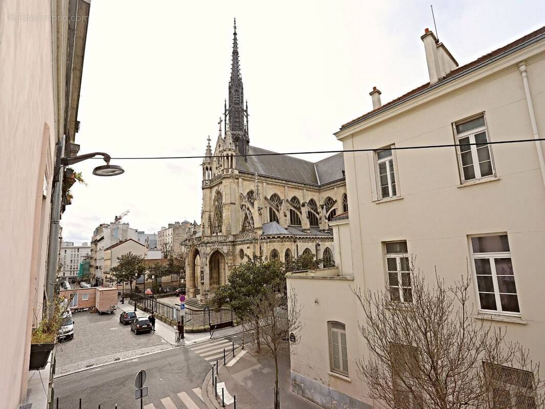 Appartement à PARIS-18E