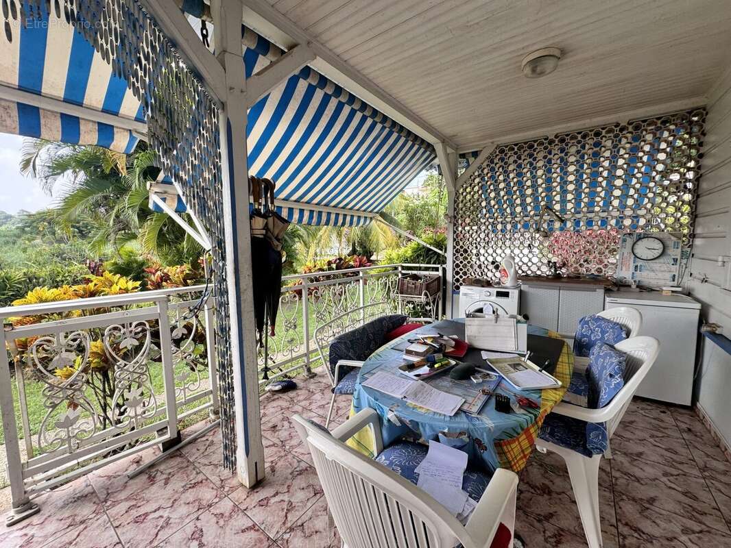 Maison à RIVIERE-SALEE