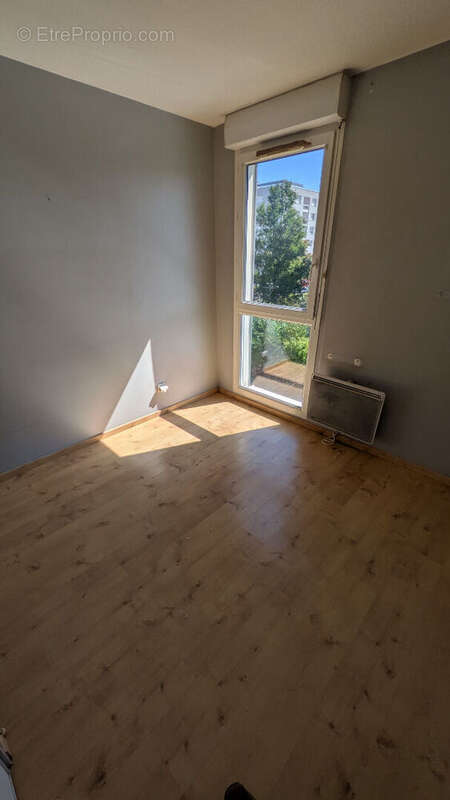 Appartement Meyzieu 3 pièce(s) 52 m2récent, garage double - photo 3