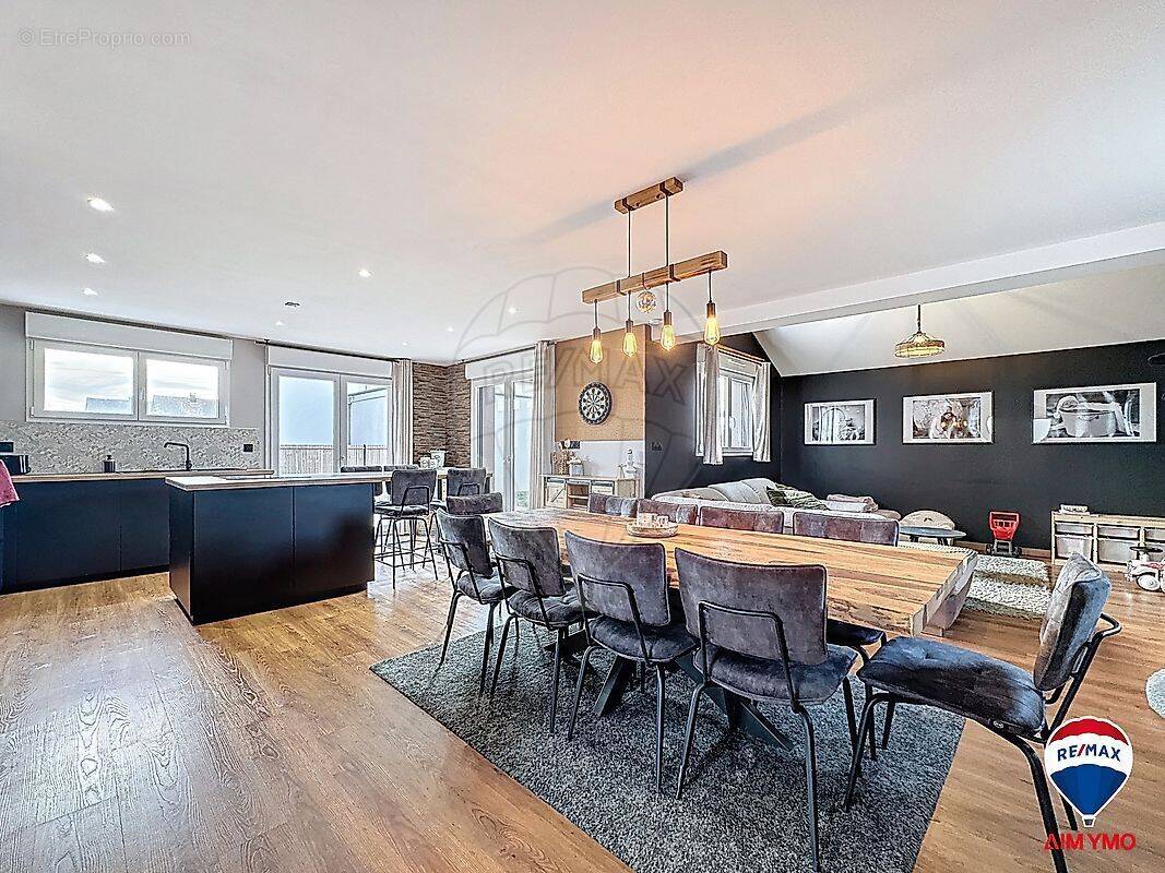 Maison à SAINTE-CROIX-EN-PLAINE