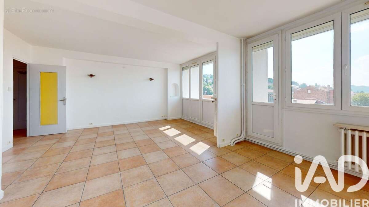 Photo 2 - Appartement à SAINT-ETIENNE