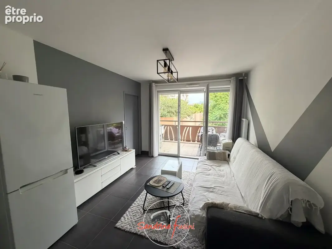 Photo Appartement à Carros au prix de 195 000€