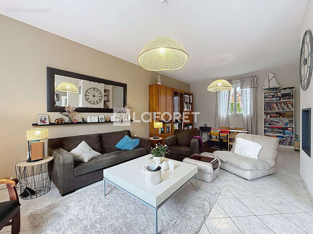 Maison à SAINT-GERVAIS-LA-FORET