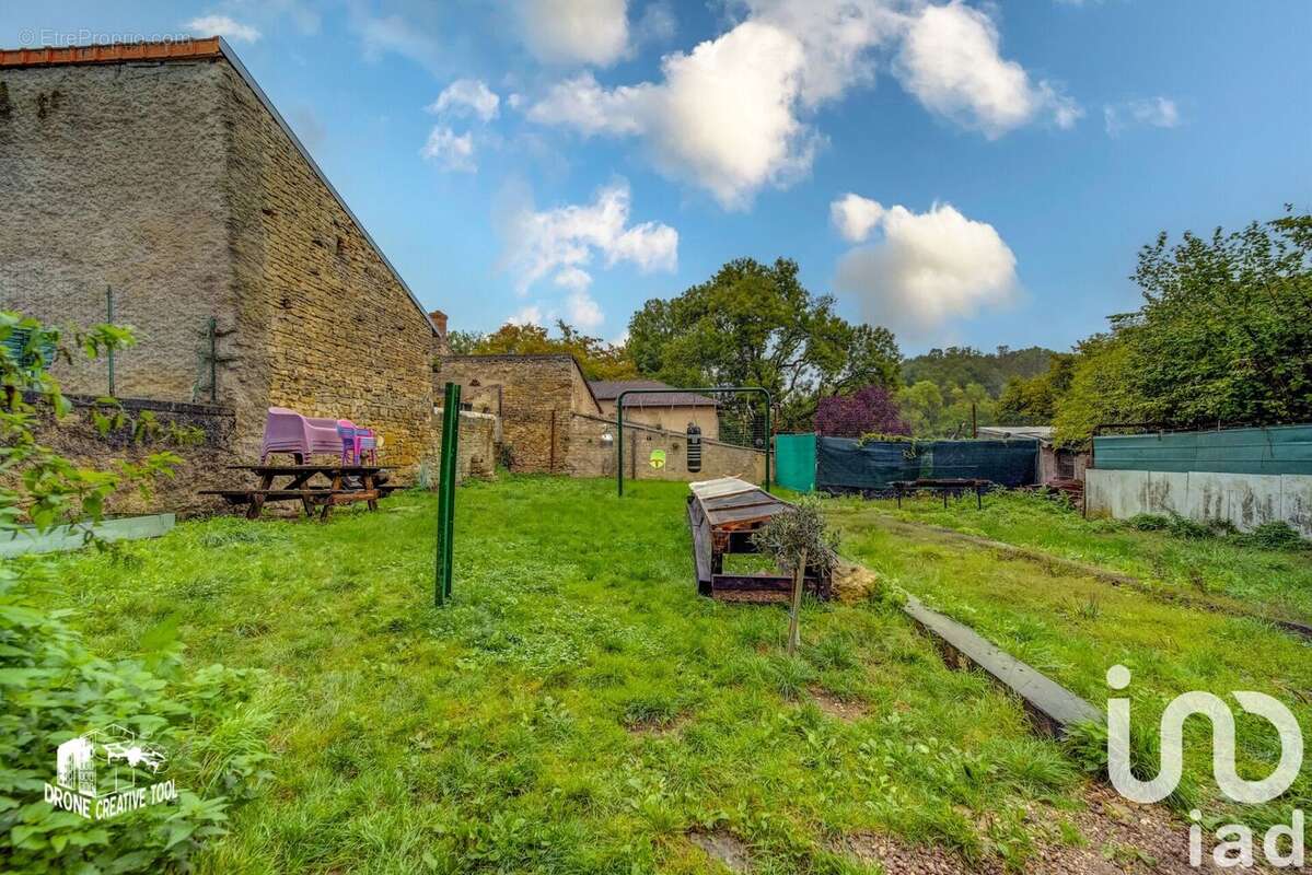 Photo 9 - Maison à THIAUCOURT-REGNIEVILLE