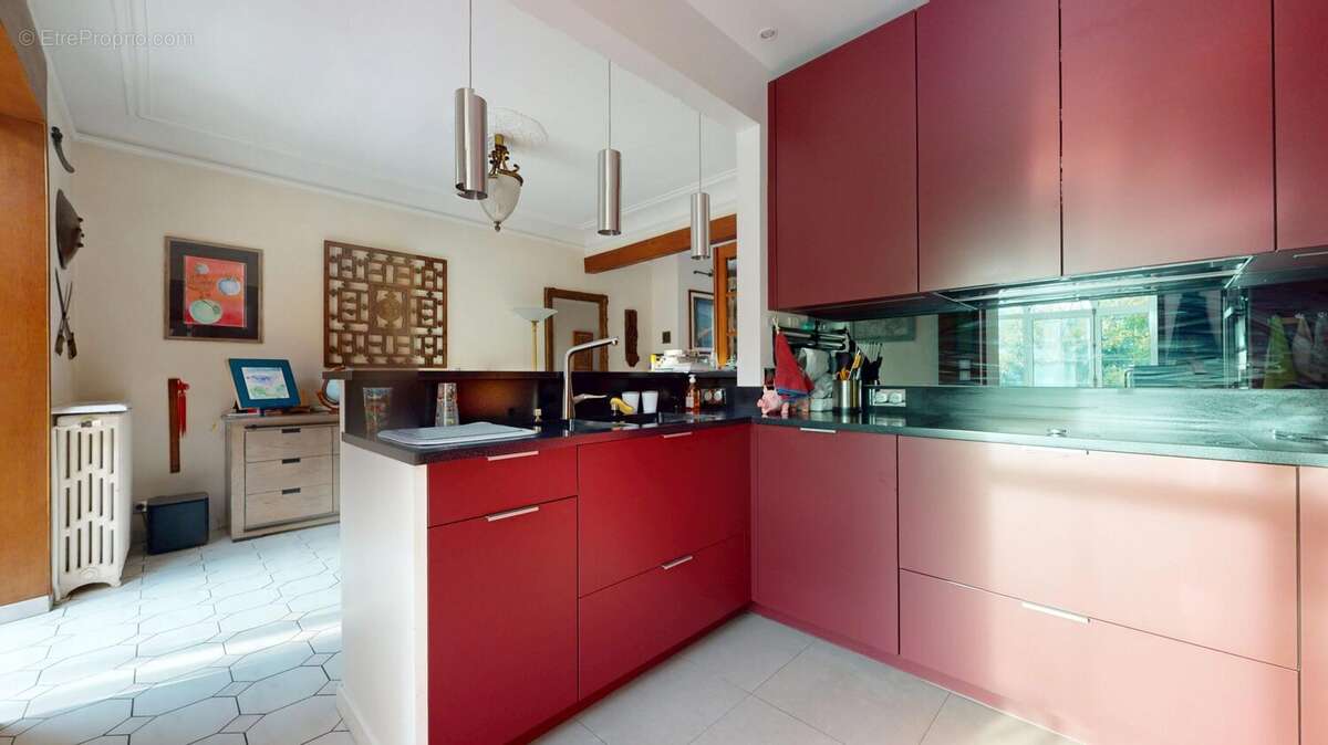 Maison à SAINT-MAUR-DES-FOSSES