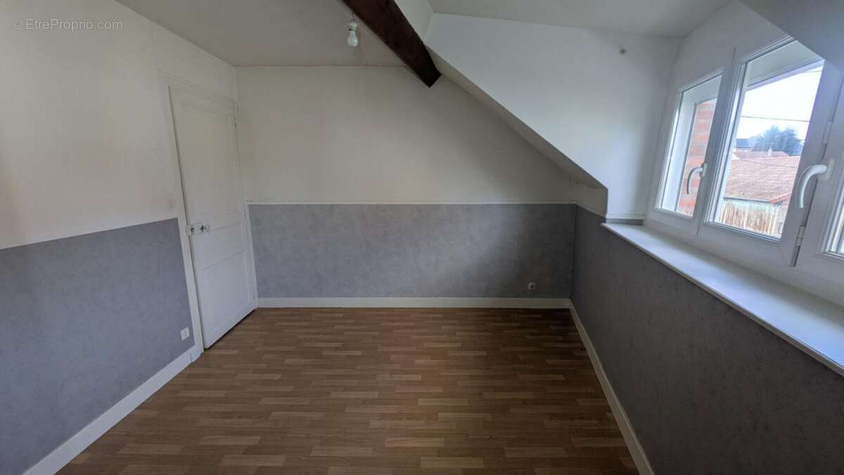 Maison à VARENNES-SUR-ALLIER