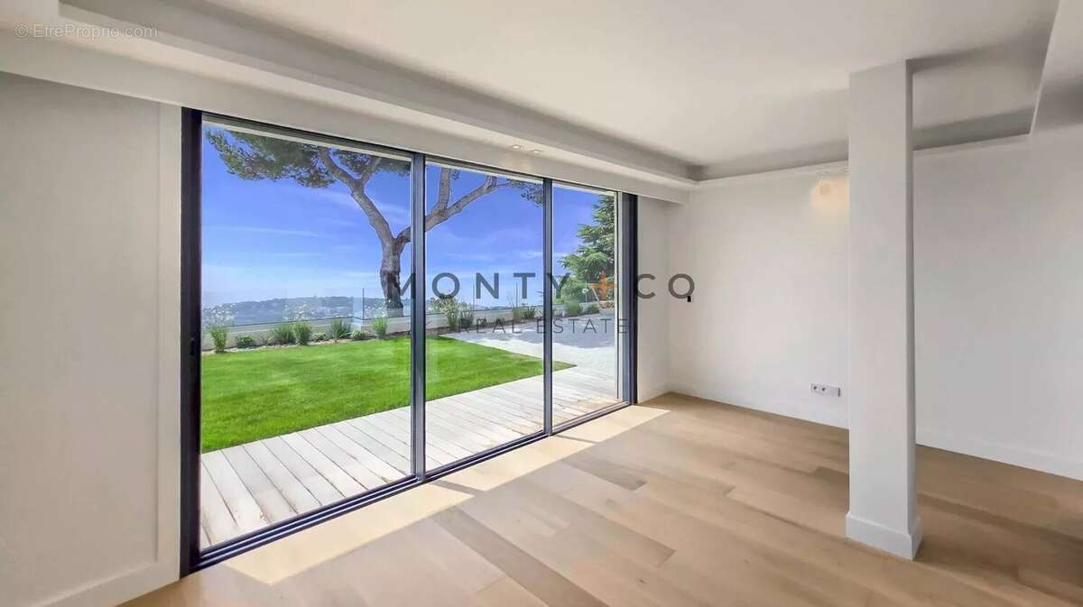 Maison à ROQUEBRUNE-CAP-MARTIN