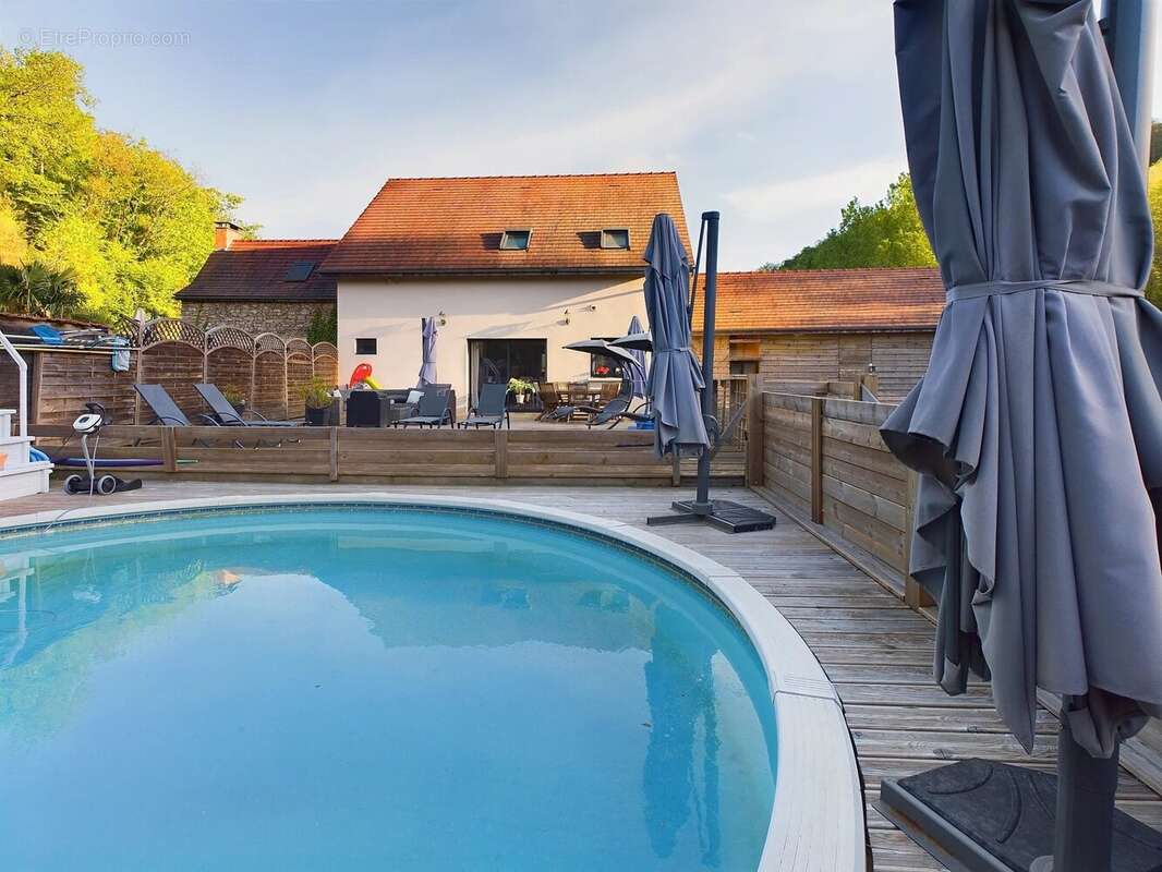 Superbe rénovation pour cette maison en pierre avec potentiel de revenus près de Beynac - photo 13