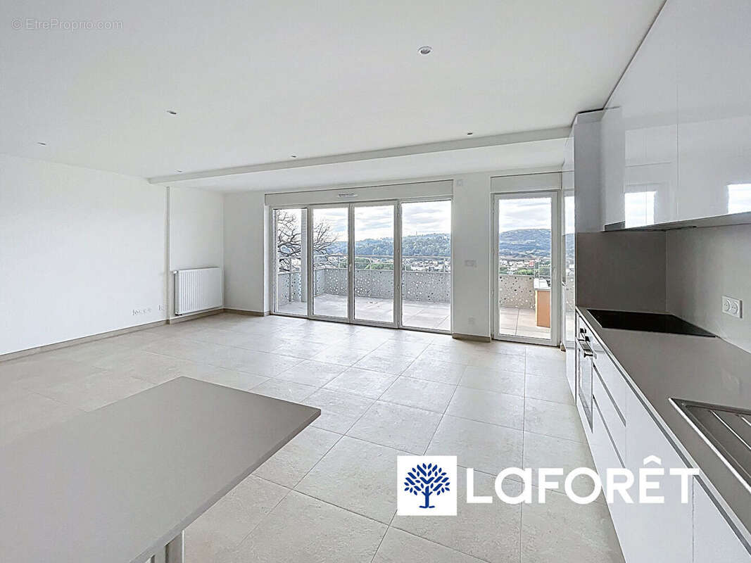 Appartement à CAGNES-SUR-MER