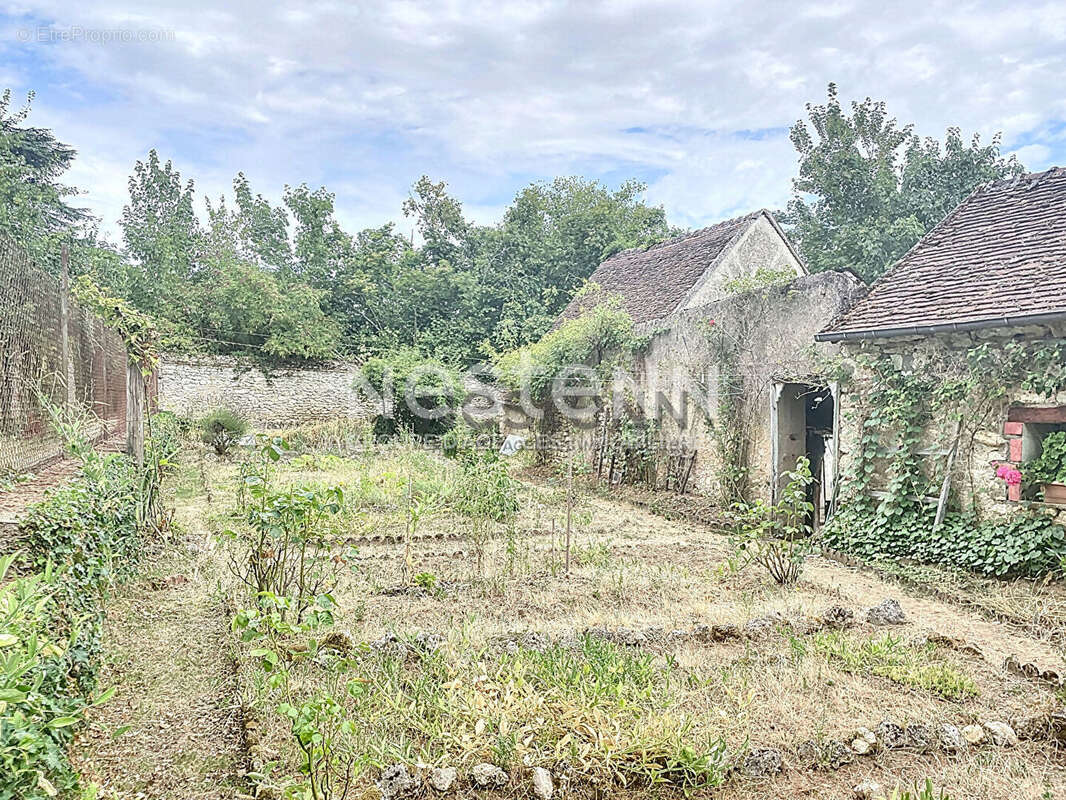 Maison à LA CHAUSSEE-SAINT-VICTOR