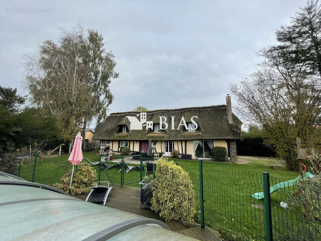 Maison à LE GROS-THEIL