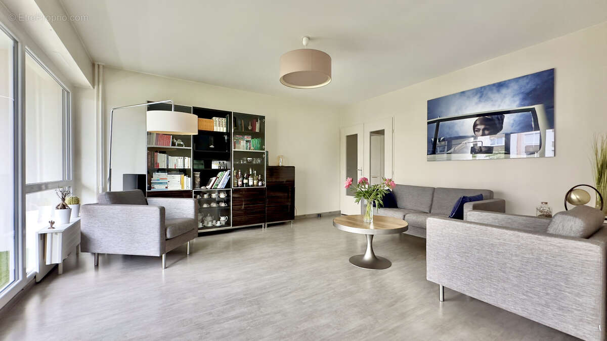 Appartement à TASSIN-LA-DEMI-LUNE