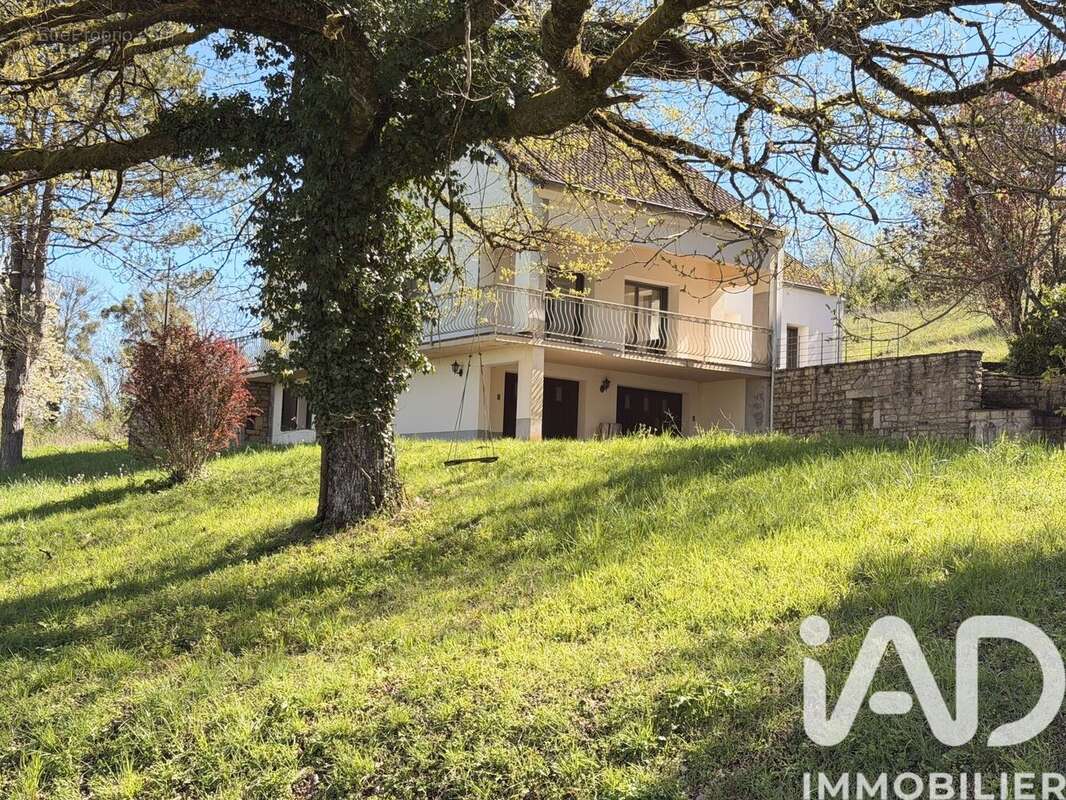 Maison 171 m² à Saint-Remy  - photo 3