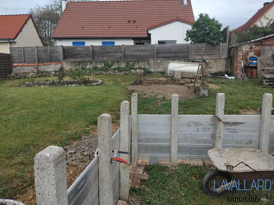 Maison à CONTAY